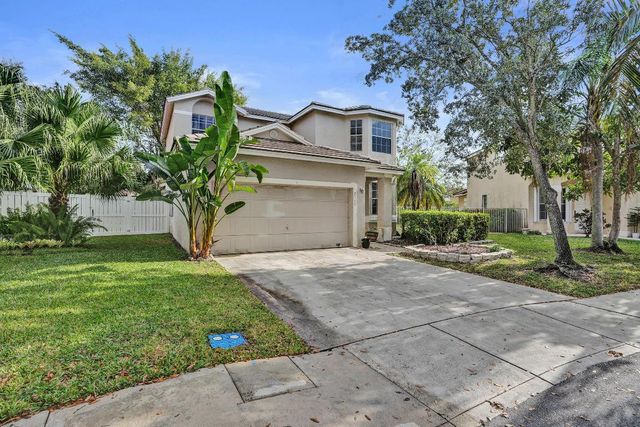 2389 NW 162nd Terrace, Pembroke Pines, FL 33028