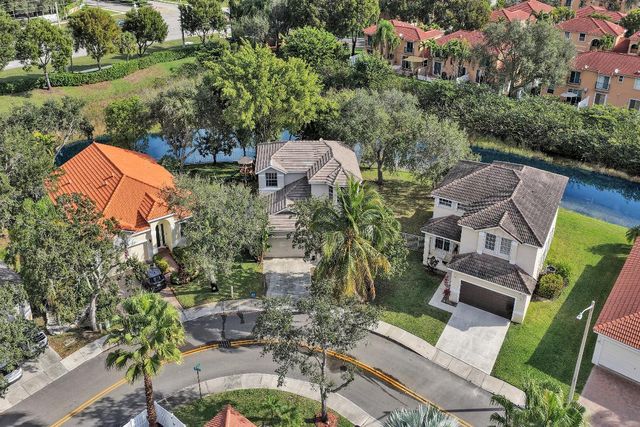 2389 NW 162nd Terrace, Pembroke Pines, FL 33028