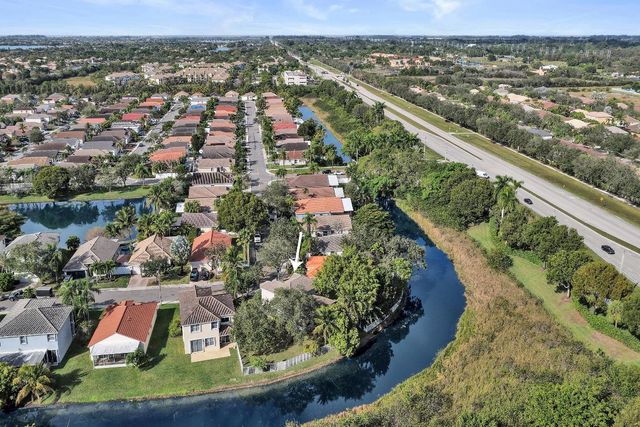 2389 NW 162nd Terrace, Pembroke Pines, FL 33028