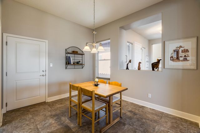 880 Jubilee Boulevard SW, Los Lunas, NM 87031