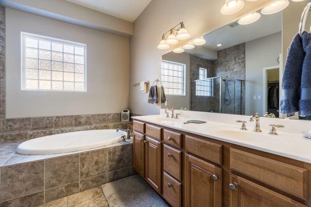 880 Jubilee Boulevard SW, Los Lunas, NM 87031