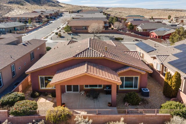 880 Jubilee Boulevard SW, Los Lunas, NM 87031