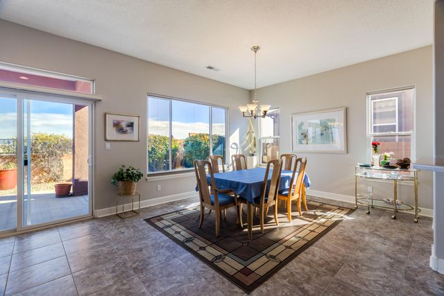 880 Jubilee Boulevard SW, Los Lunas, NM 87031