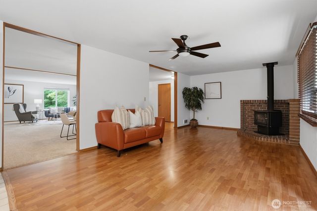4236 Locker Road SE, Port Orchard, WA 98366