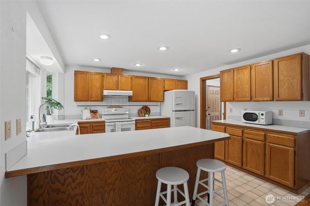 4236 Locker Road SE, Port Orchard, WA 98366