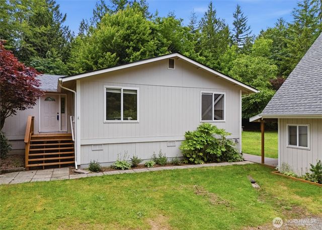 4236 Locker Road SE, Port Orchard, WA 98366