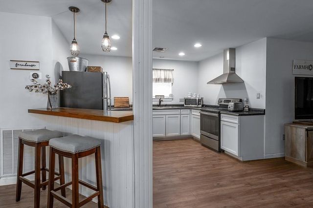 3377 O Quinn Branch RD, La Grange, TX 78945