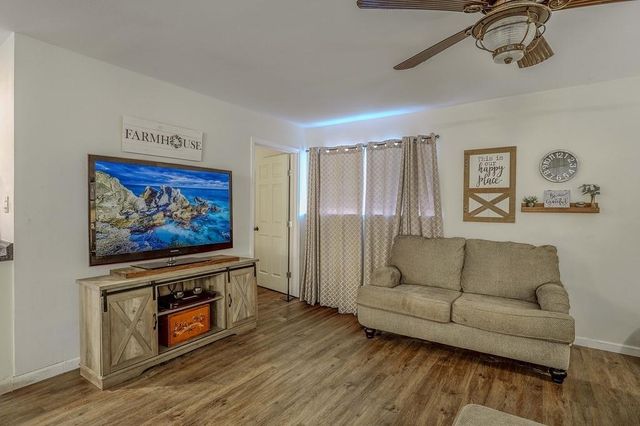 3377 O Quinn Branch RD, La Grange, TX 78945