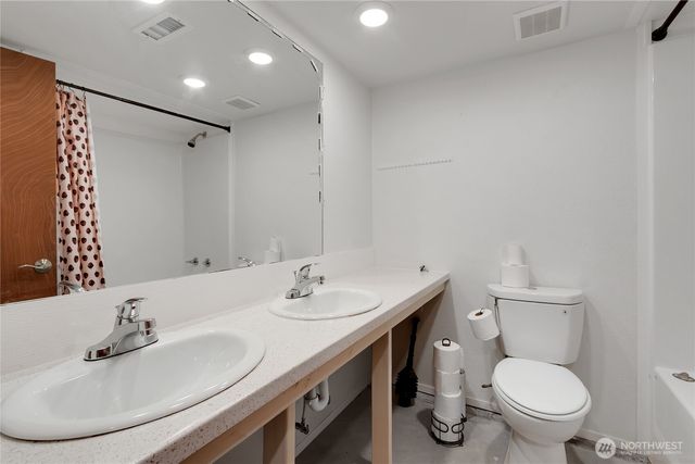 12311 Holtz Road E, Eatonville, WA 98328