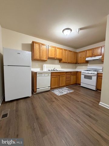 305 CENTER DEEN AVE, Aberdeen, MD 21001