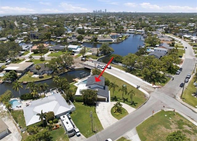 5101 DOVER STREET NE, St Petersburg, FL 33703