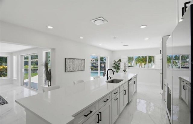5101 DOVER STREET NE, St Petersburg, FL 33703