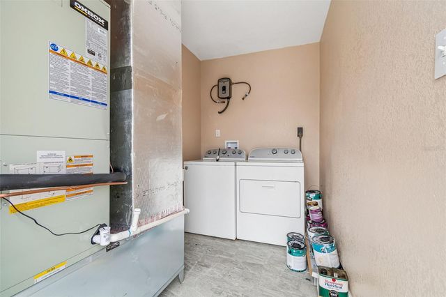 205 2ND AVENUE NW, Largo, FL 33770