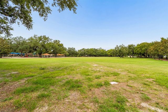 205 2ND AVENUE NW, Largo, FL 33770
