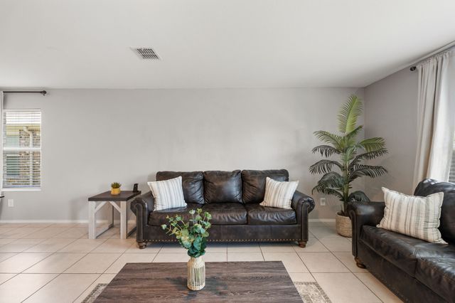 709 Odlozil Lane, Ennis, TX 75119