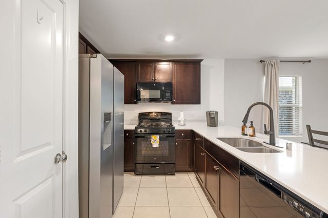 709 Odlozil Lane, Ennis, TX 75119