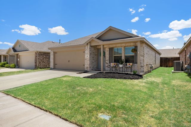 709 Odlozil Lane, Ennis, TX 75119