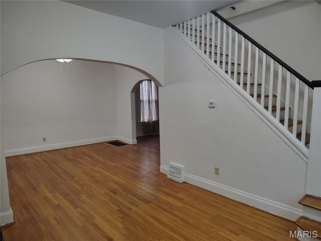 3246 S Big Bend Boulevard, St Louis, MO 63143