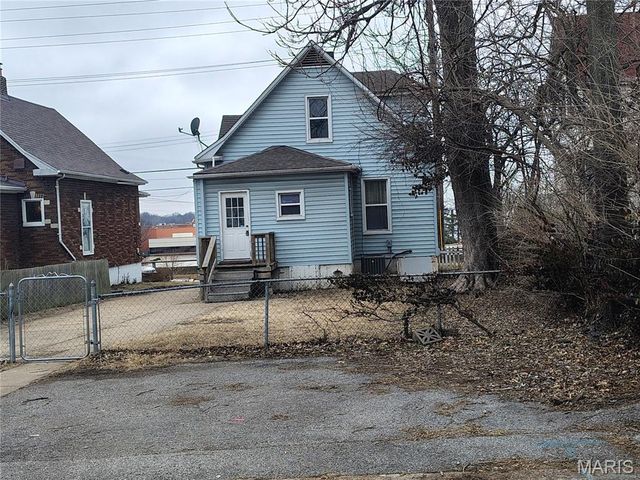 3246 S Big Bend Boulevard, St Louis, MO 63143