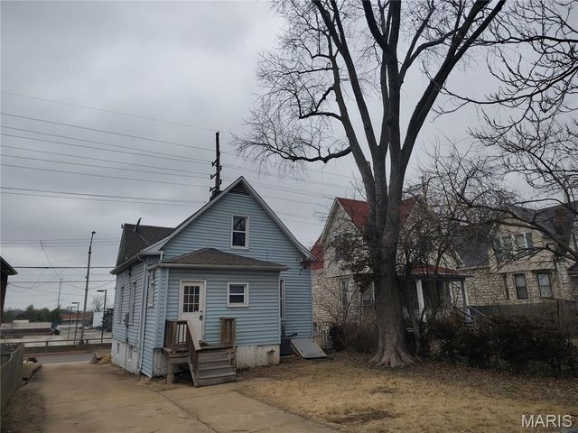 3246 S Big Bend Boulevard, St Louis, MO 63143