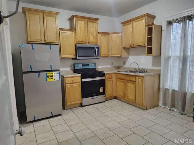 3246 S Big Bend Boulevard, St Louis, MO 63143