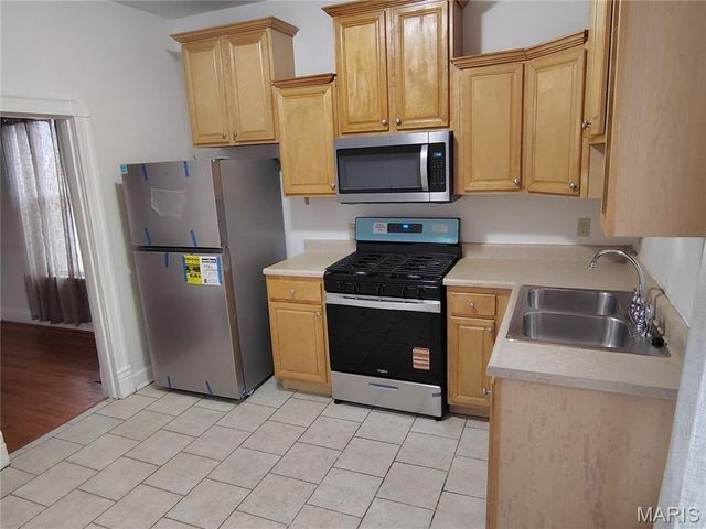 3246 S Big Bend Boulevard, St Louis, MO 63143