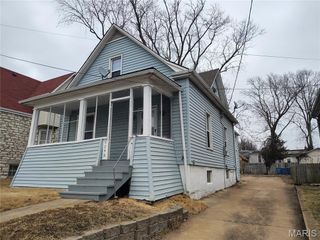3246 S Big Bend Boulevard, St Louis, MO 63143