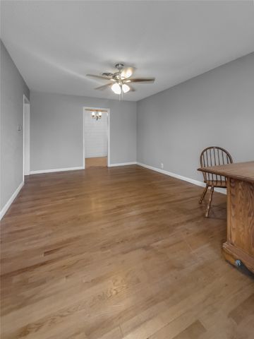 1017 N Houston Street, Royse City, TX 75189
