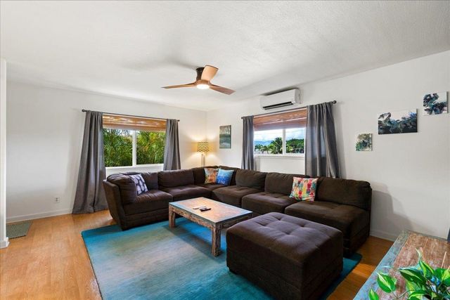 573 Pahi Ka St, Paia, HI 96779