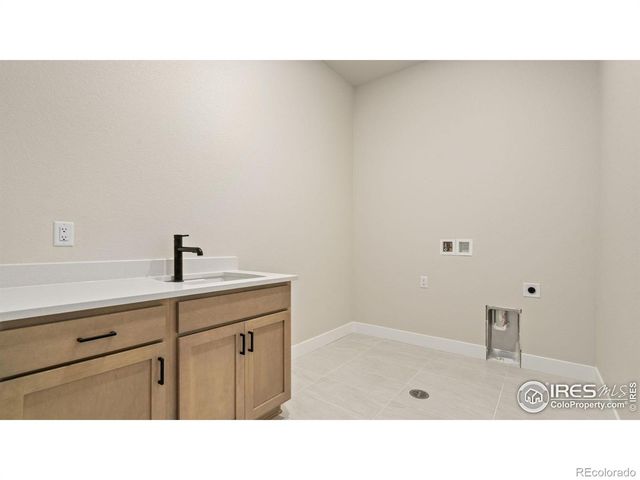 1780 Barefoot Drive, Windsor, CO 80550