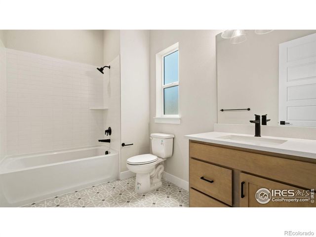 1780 Barefoot Drive, Windsor, CO 80550