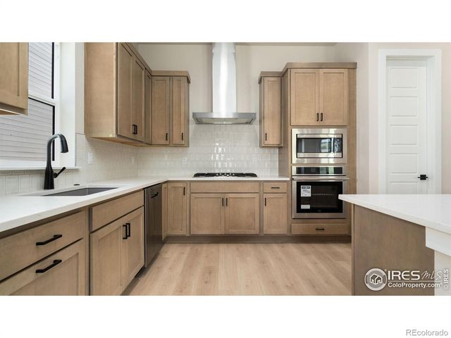 1780 Barefoot Drive, Windsor, CO 80550