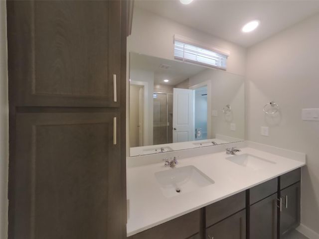 9835 Willow Creek Commerce Drive 412, Tomball, TX 77375