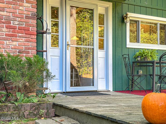 15 Heritage Village Road, Bolton, NY 12814