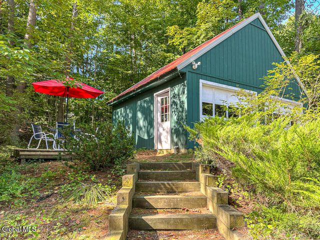 15 Heritage Village Road, Bolton, NY 12814