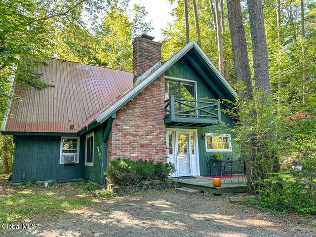 15 Heritage Village Road, Bolton, NY 12814