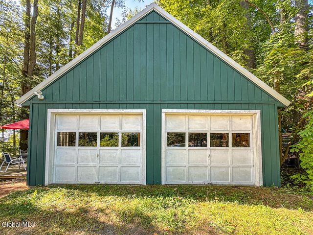 15 Heritage Village Road, Bolton, NY 12814