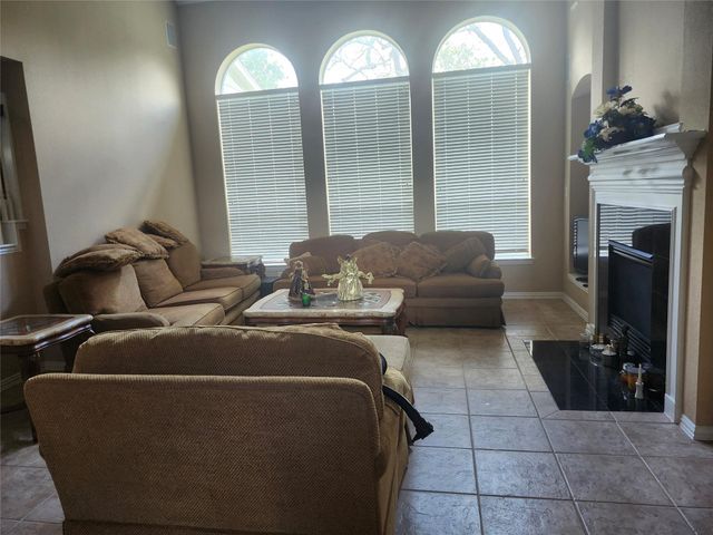 4627 Lake Knoll Court, Sugar Land, TX 77479