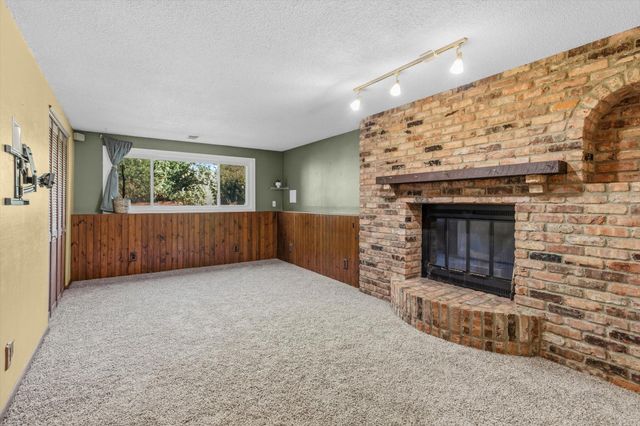 1767 Hilo Avenue N, Oakdale, MN 55128