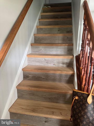 12 PEACHTON LN, Sicklerville, NJ 08081
