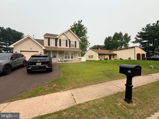 12 PEACHTON LN, Sicklerville, NJ 08081