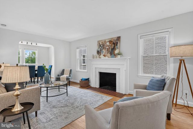 5622 MACARTHUR BLVD NW, Washington, DC 20016