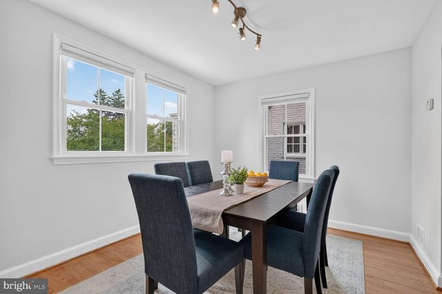 5622 MACARTHUR BLVD NW, Washington, DC 20016