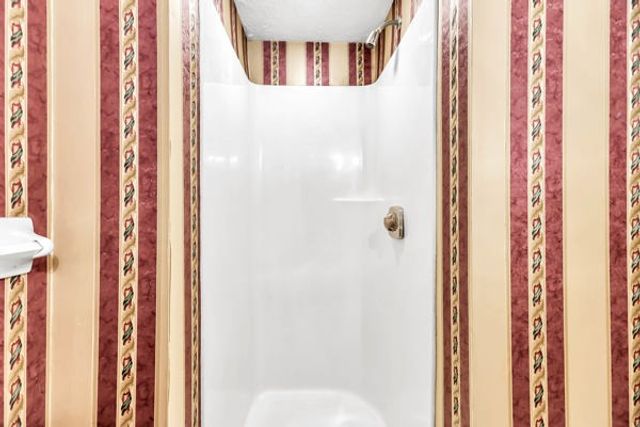 3545 Lake Towne Dr, Antioch, TN 37013