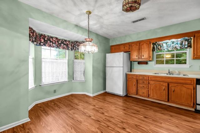 3545 Lake Towne Dr, Antioch, TN 37013