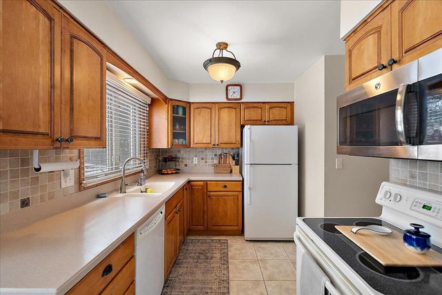 1792 Bridle Creek Street Se, City Of Kentwood, MI 49508