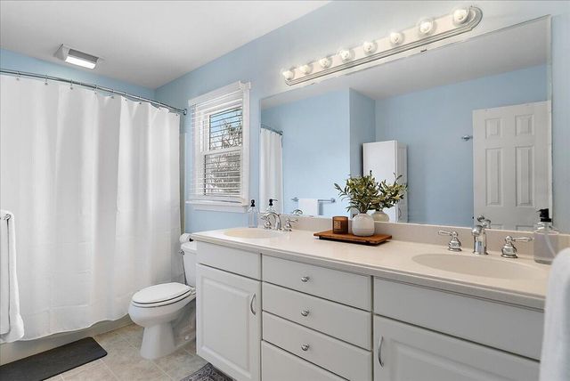 1792 Bridle Creek Street Se, City Of Kentwood, MI 49508