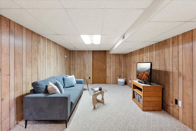 1792 Bridle Creek Street Se, City Of Kentwood, MI 49508