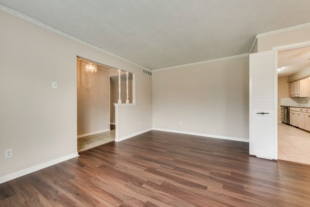 2240 Babalos Lane, Dallas, TX 75228