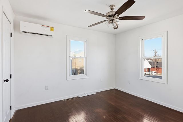 219 Curry Avenue, Harrodsburg, KY 40330